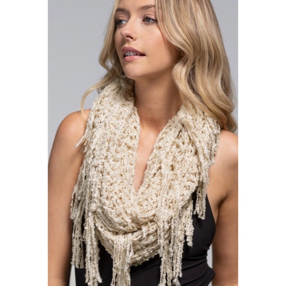Ivory Net Boucle Yarn Fringe Winter Fall Casual Women's Scarf - Picture 2 of 4